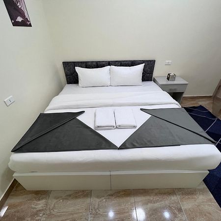 וואדי מוסא Z3 Hostel מראה חיצוני תמונה
