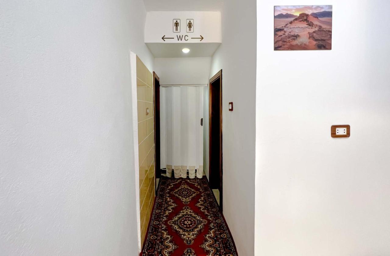 וואדי מוסא Z3 Hostel מראה חיצוני תמונה